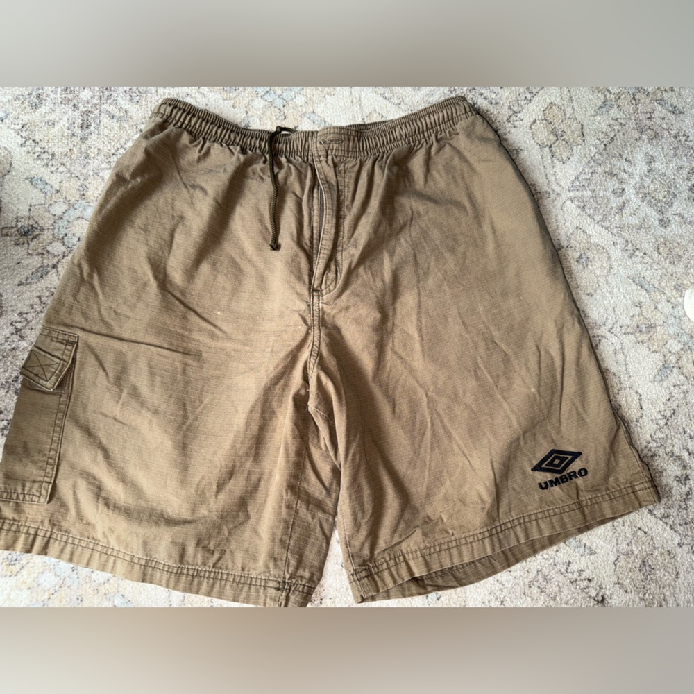 Umbro Men's Tan Cargo Shorts